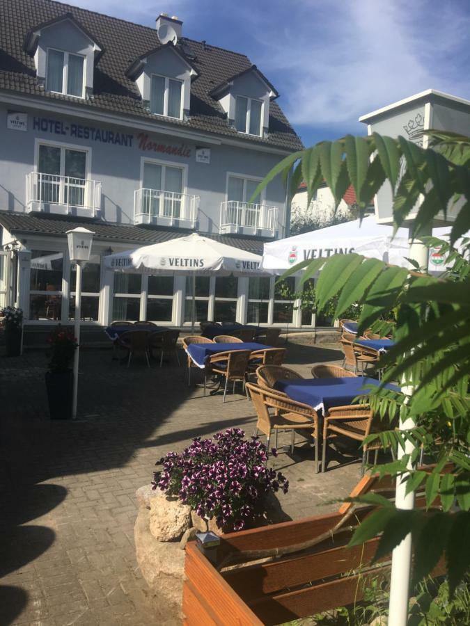 Hotel Restaurant Normandie Schildow Eksteriør billede