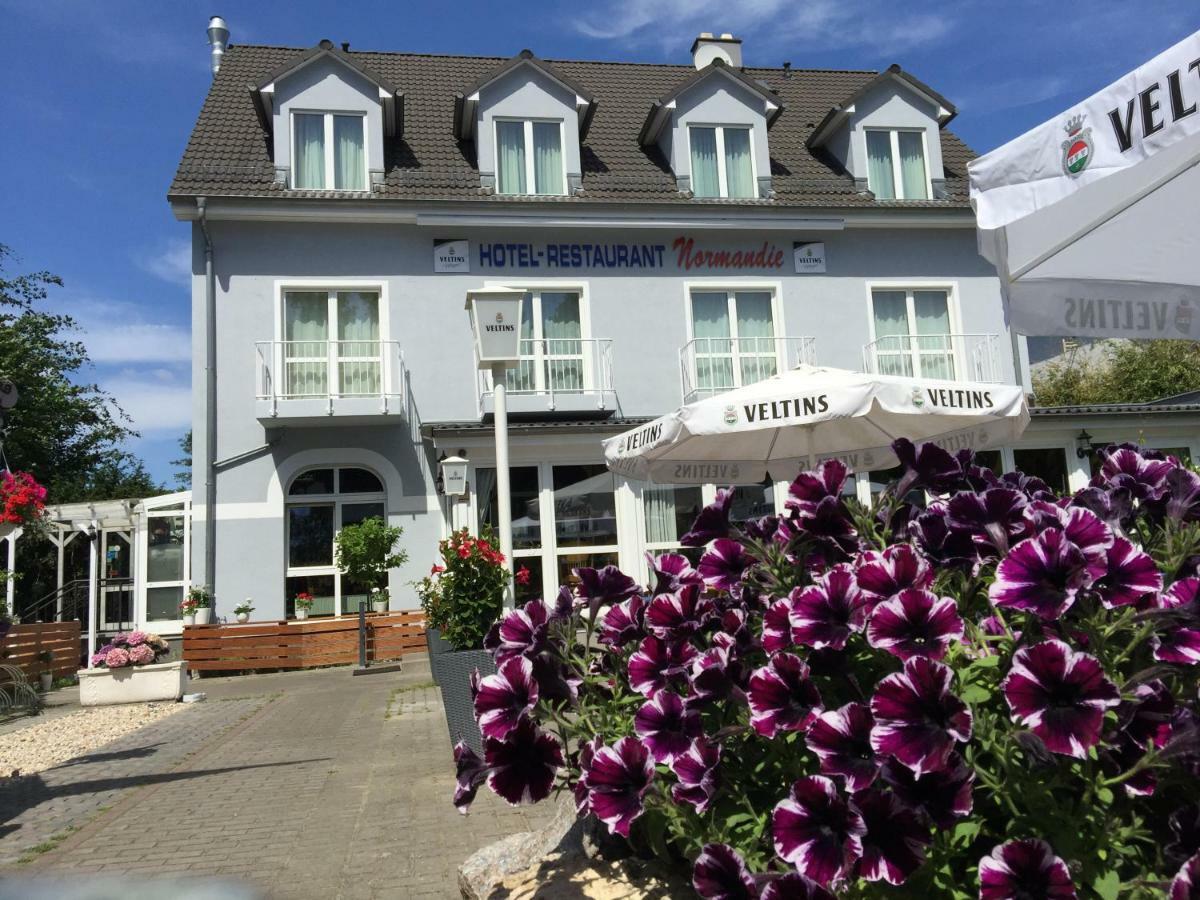 Hotel Restaurant Normandie Schildow Eksteriør billede